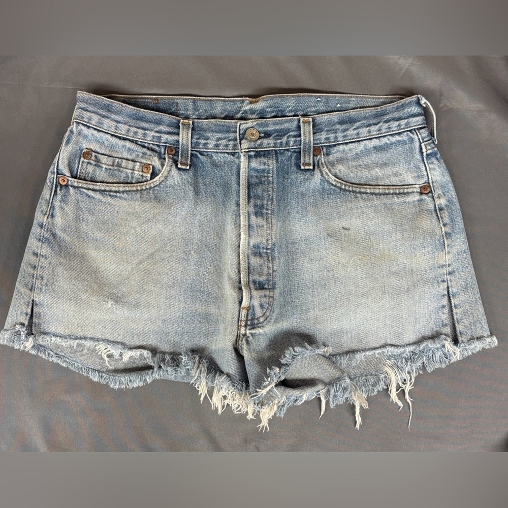 Levi’s Vintage 1980’s Red Tag 501 Distressed Cutoff Denim Shorts Waist 33